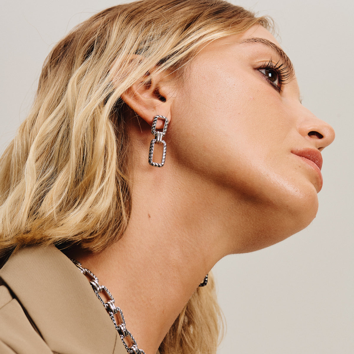Aria Link Earrings