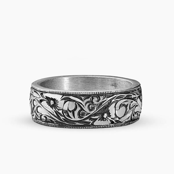 Vintage engraved floral scrollwork band ring with coin edge milgrain borders
