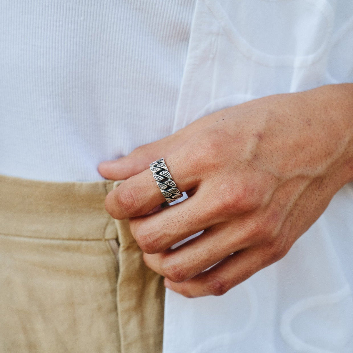 Sari Cuban Link Ring